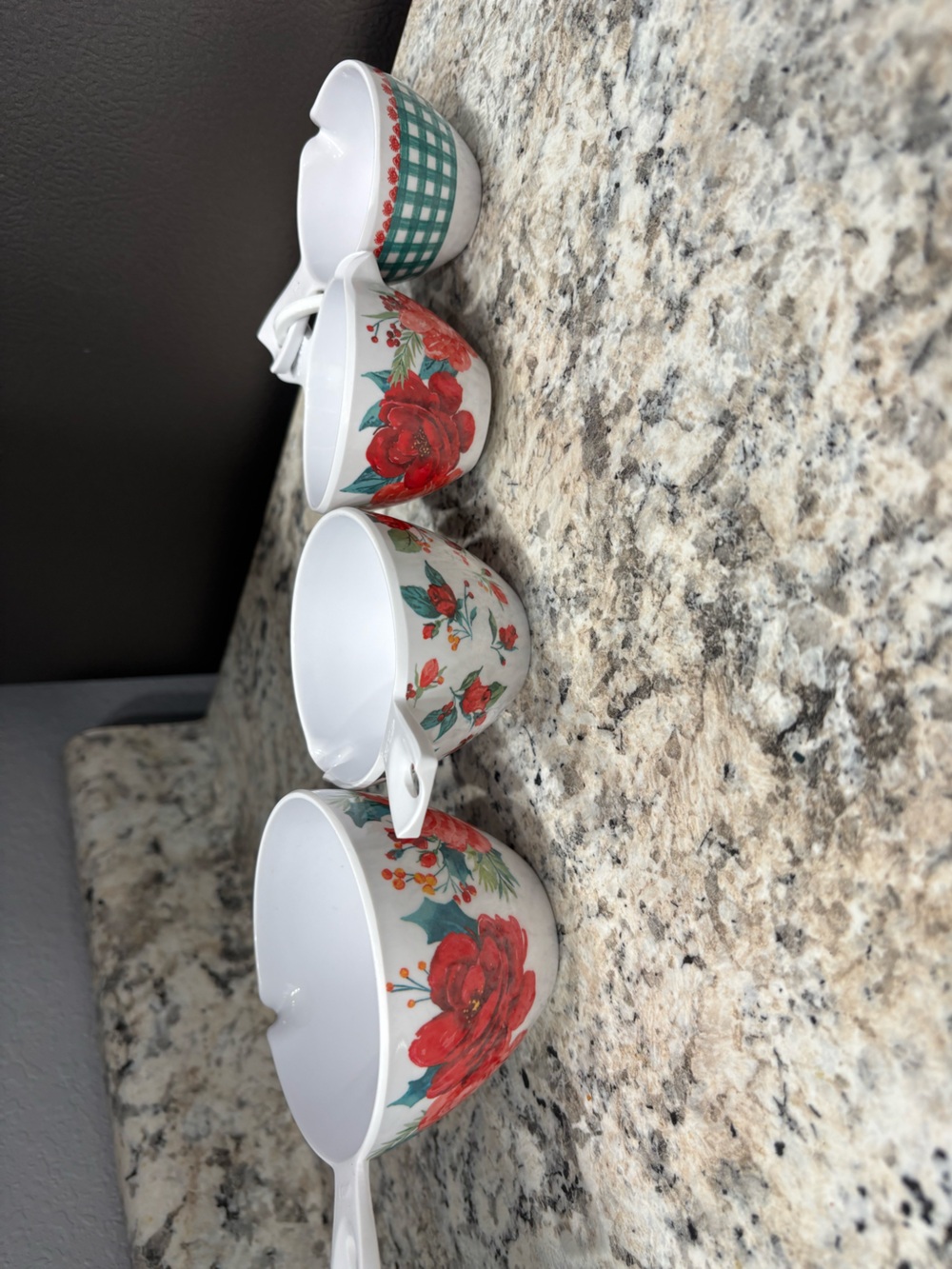 Pioneer Woman Red Floral Measuring Cup Set - White and Red
